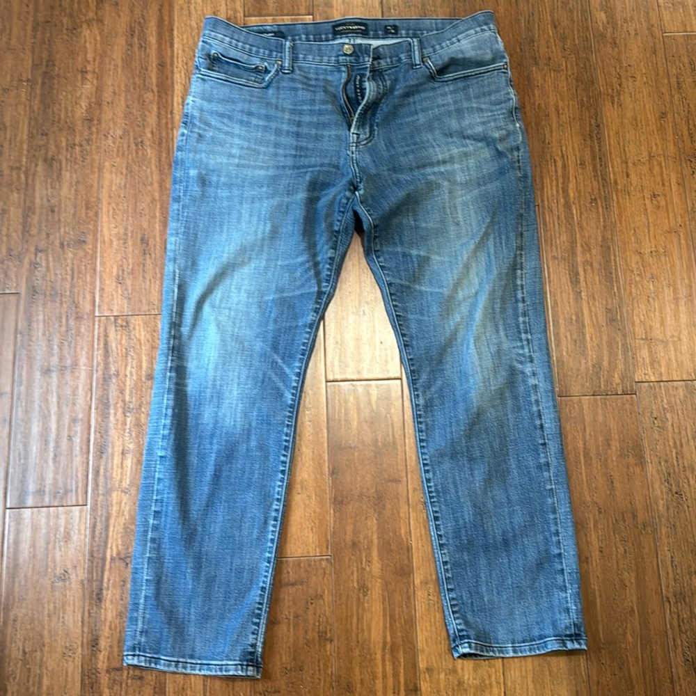 Lucky Jeans 221 Straight 38x32